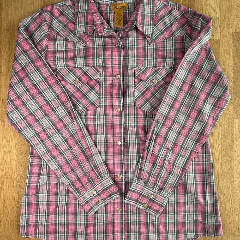 🩷WRANGLER ESSENTIAL LONG SLEEVE WESTERN SNAP TOP